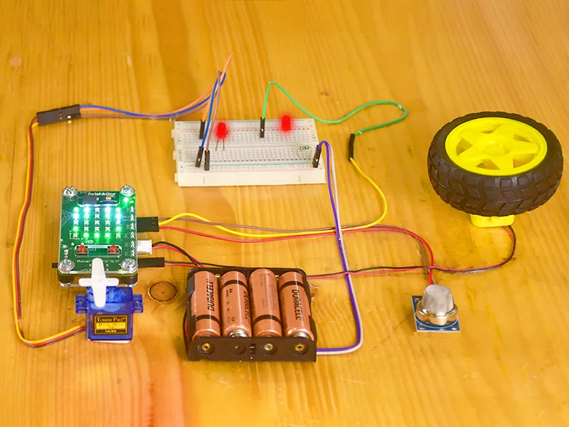 Built-In Ports for Advanced Circuit & Sensor Work